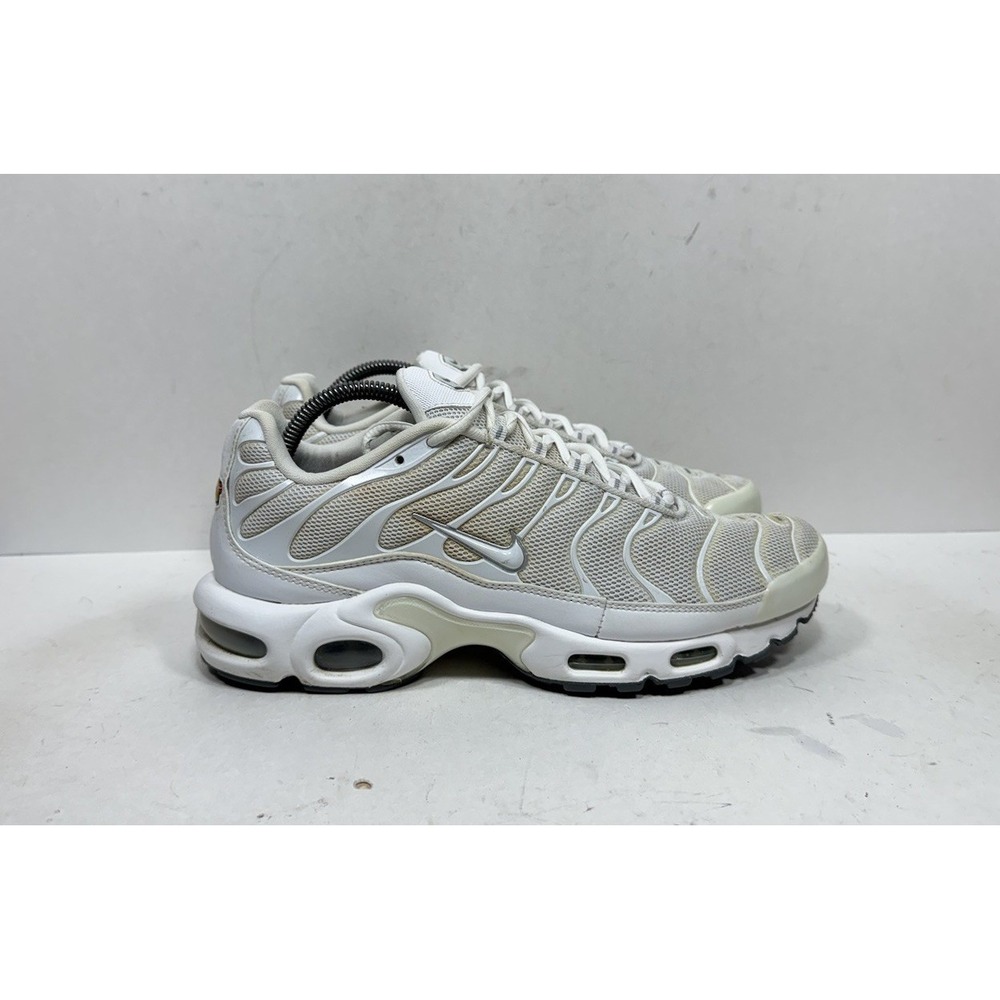 Nike Air Max Plus TN Tuned Triple White Cool Grey 604133-139‎ Men's Size 9